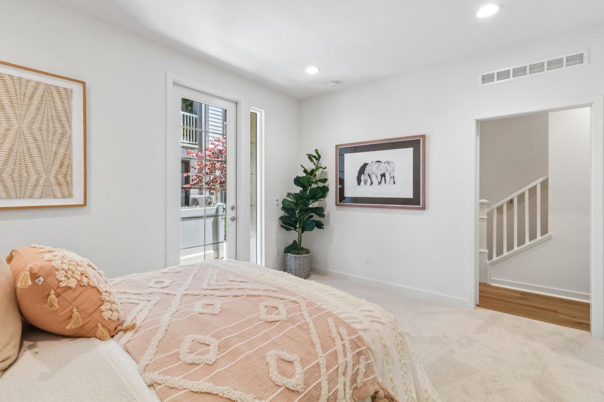 Secondary bedroom