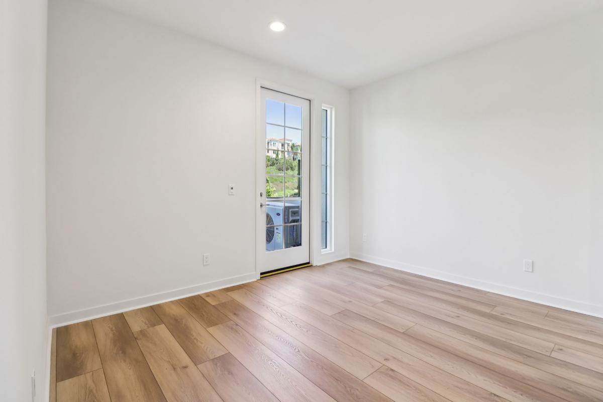 Secondary bedroom