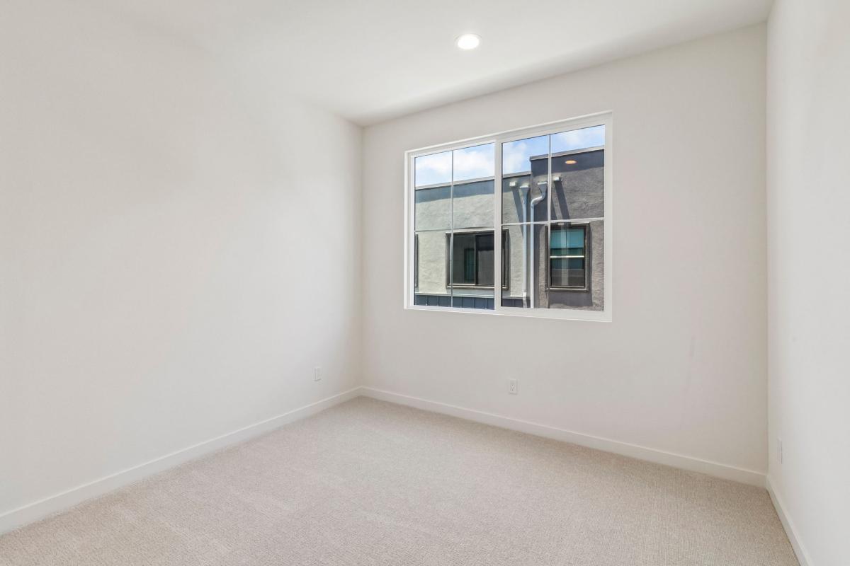 Secondary bedroom