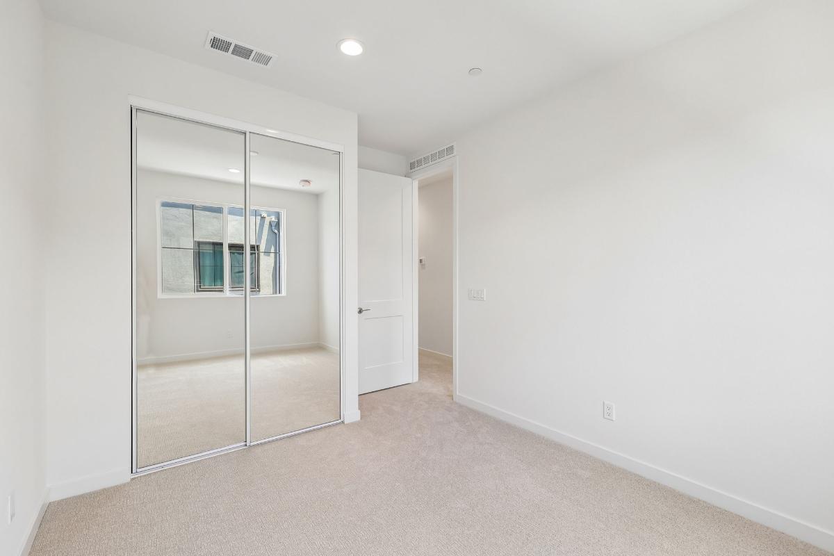 Secondary bedroom