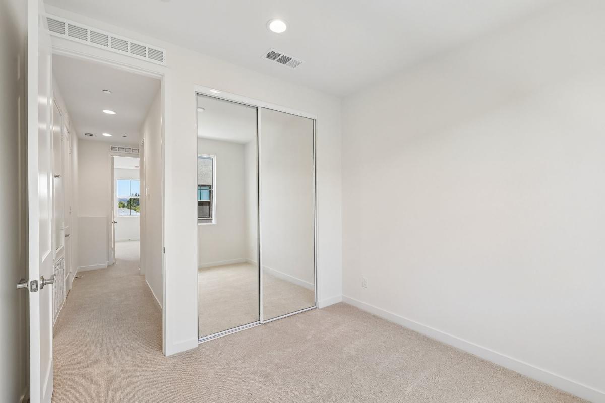 Secondary bedroom