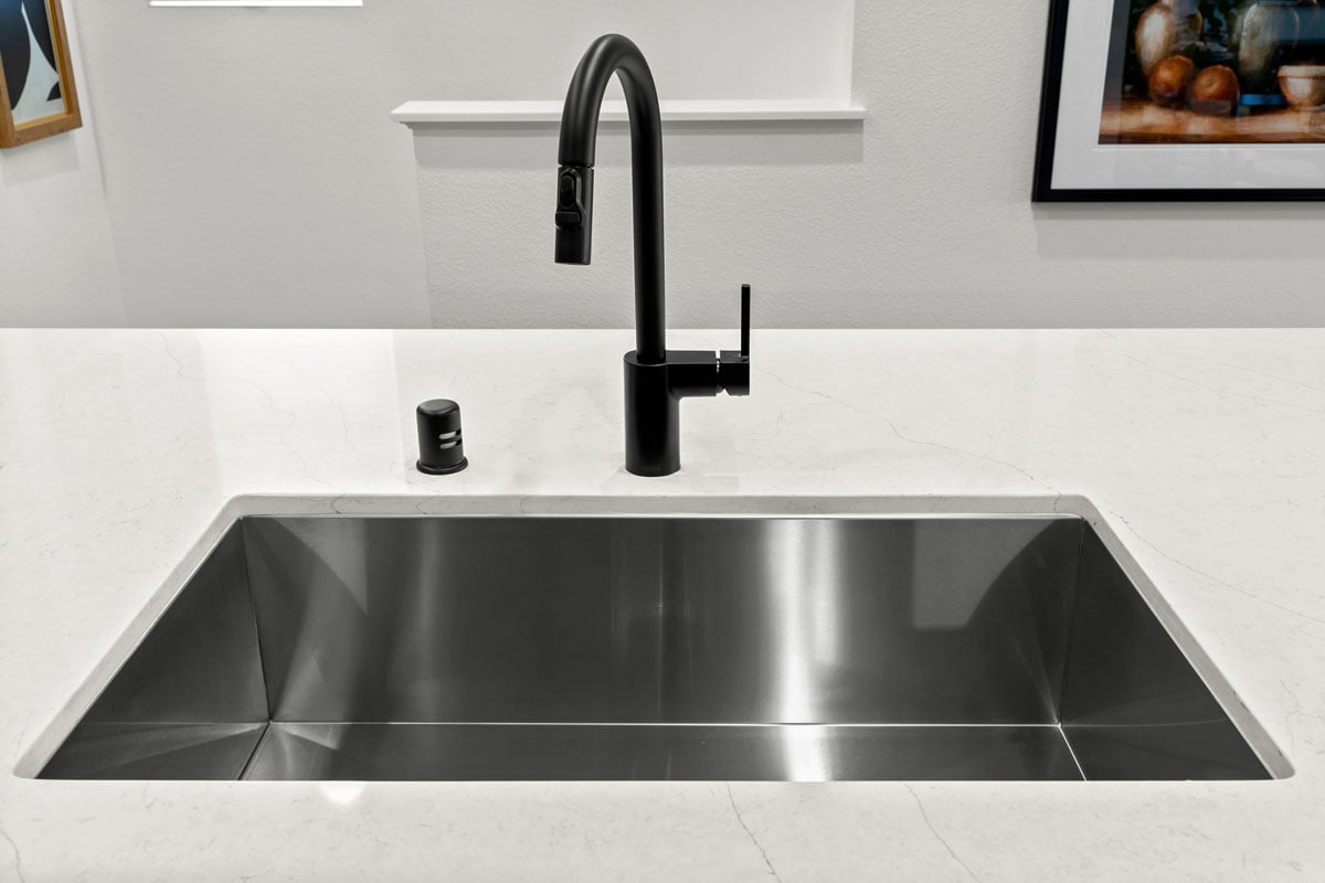 Optional stainless steel single-basin kitchen sink