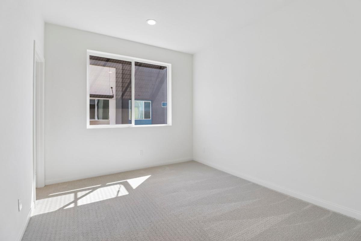 Secondary bedroom