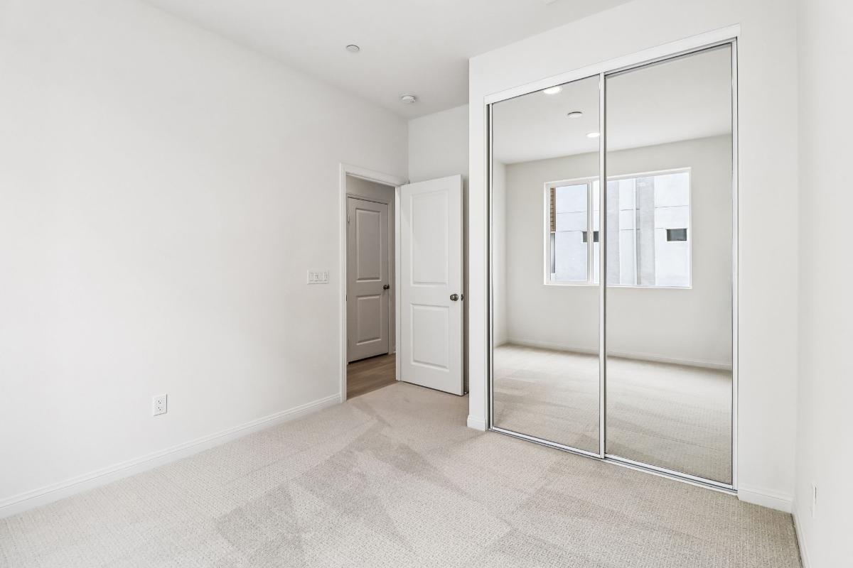 Secondary bedroom
