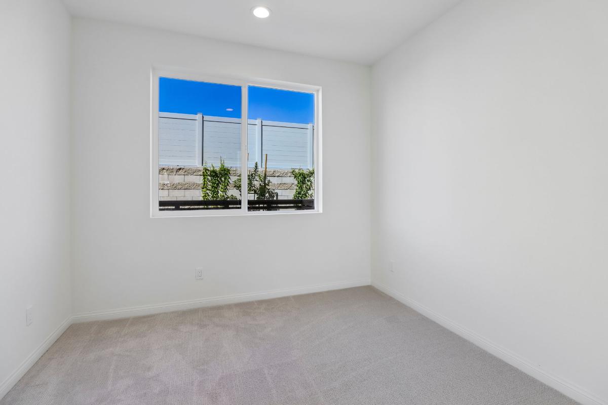 Secondary bedroom