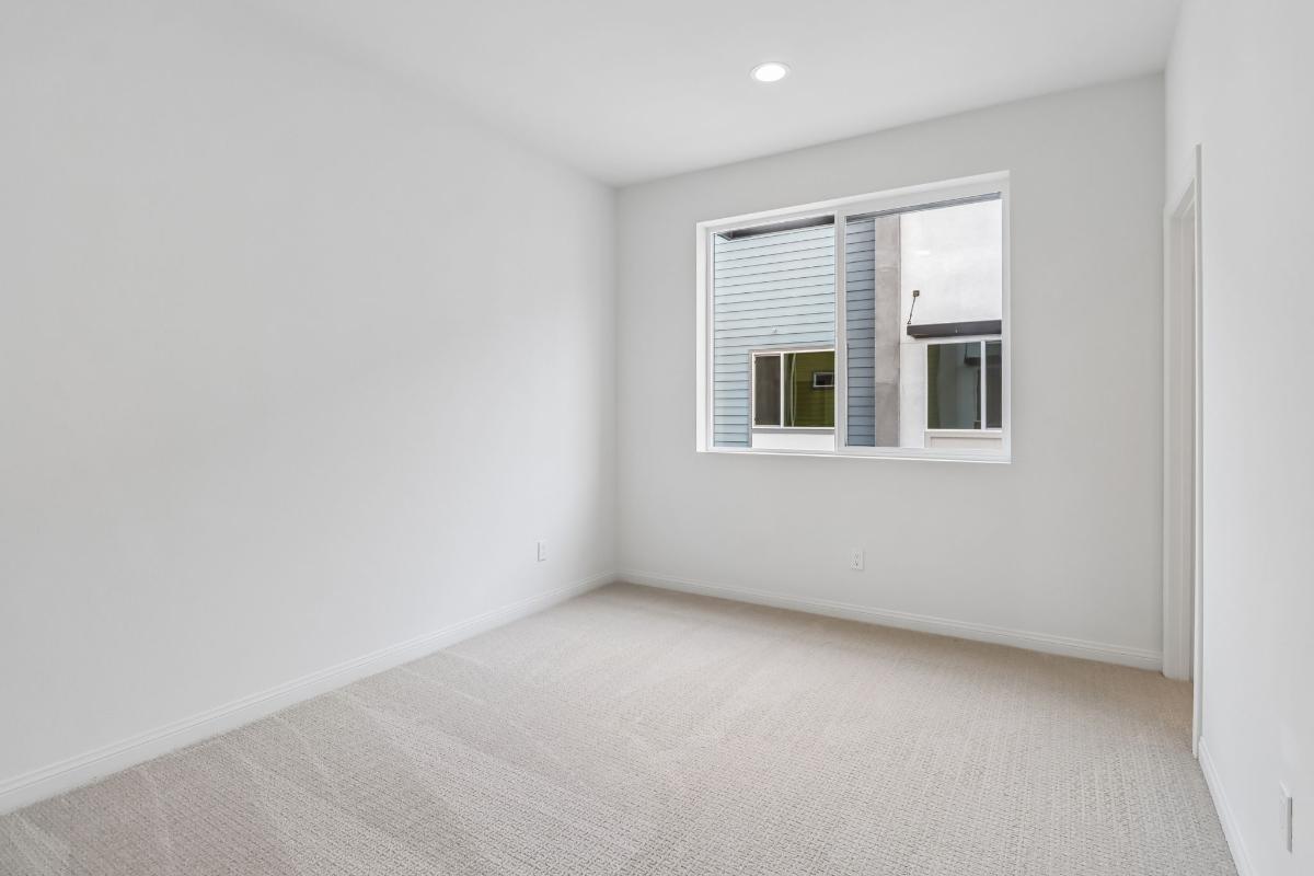 Secondary bedroom