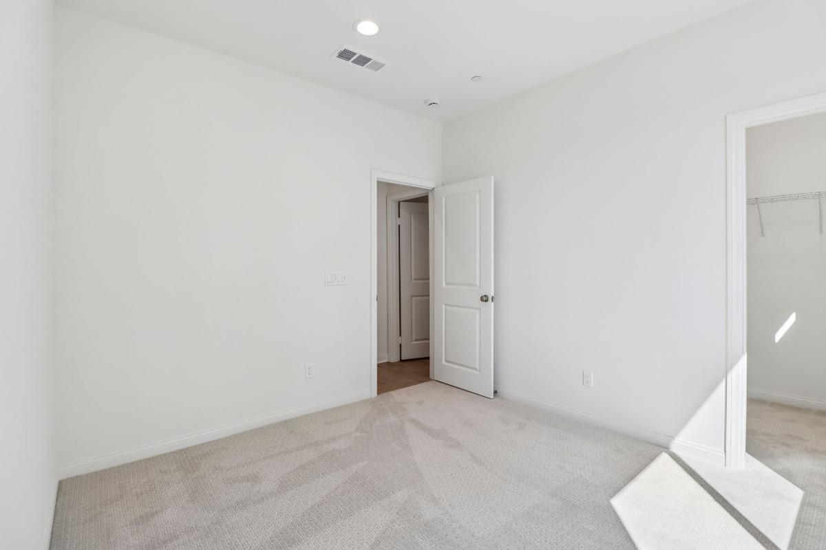 Secondary bedroom
