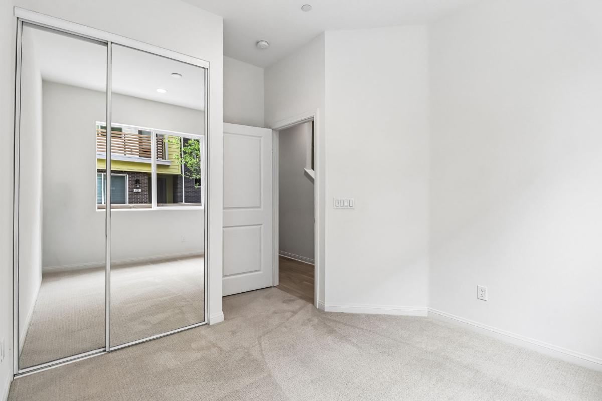 Secondary bedroom