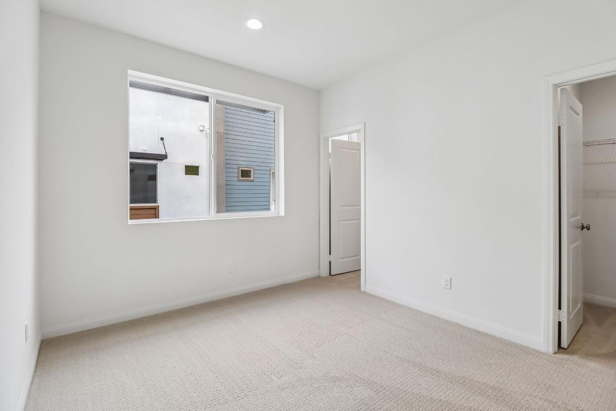Secondary bedroom