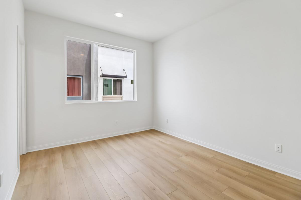 Secondary bedroom