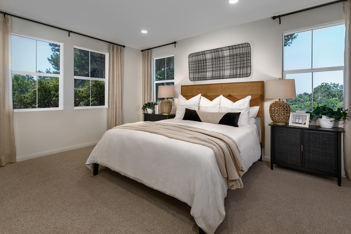 New Homes in Vista, CA - Silverado Plan 1918 Primary Bedroom
