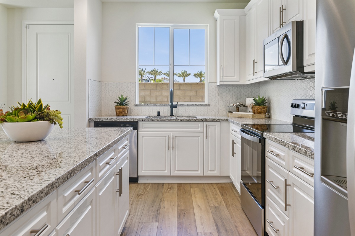 White thermofoil kitchen cabinets