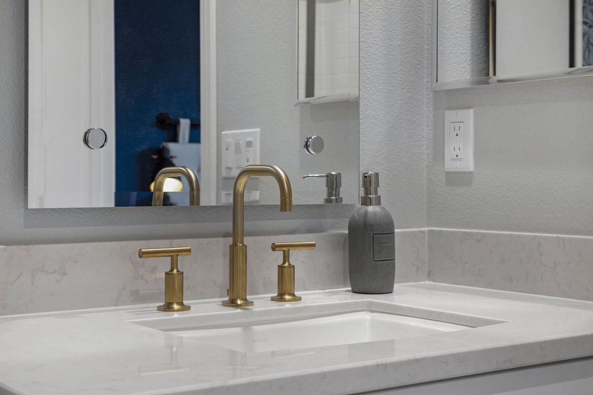 Optional gold faucet at bathroom