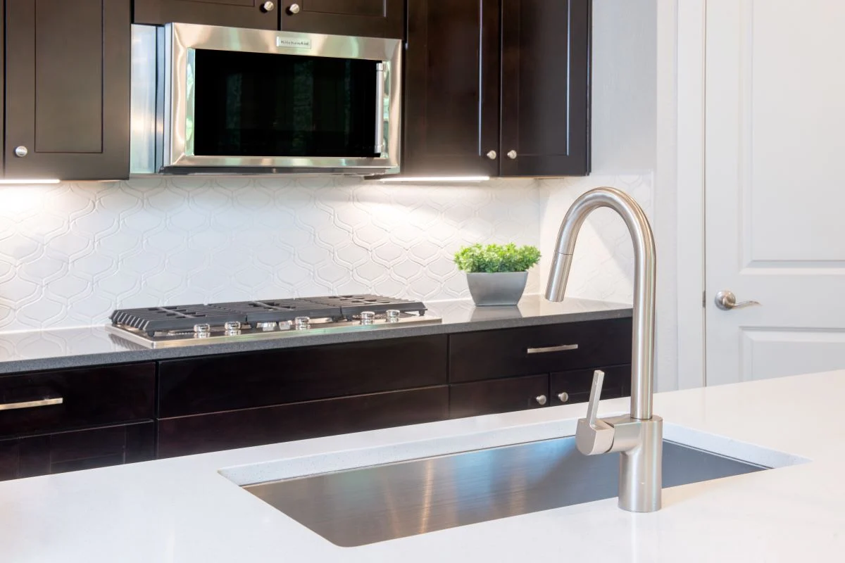Kitchen faucet