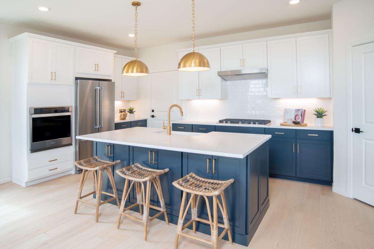 Kitchen with pendant lighting