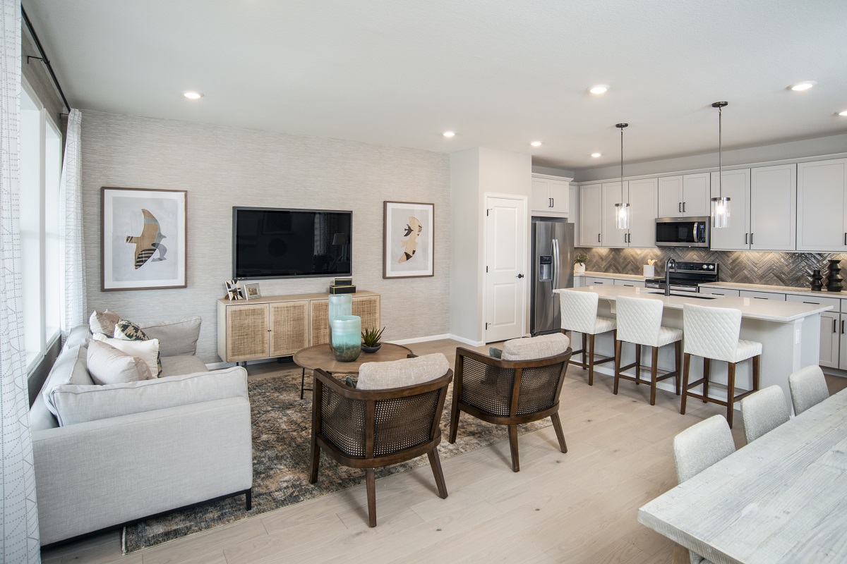 New Homes in Castle Rock, CO - Azure Villas at The Meadows Plan 1632 Great Room 