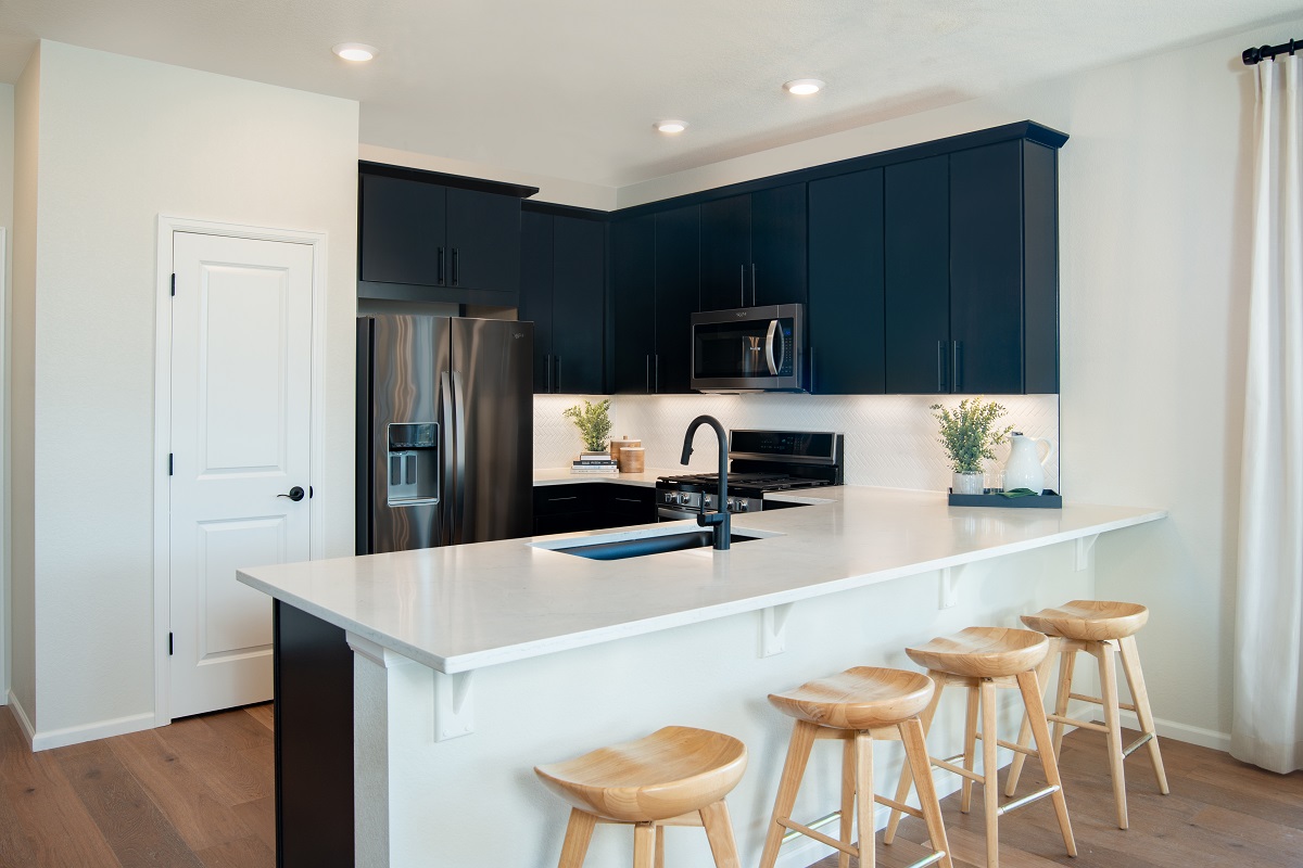 New Homes in Erie, CO - Colliers Hill Villas Plan 1934 Kitchen