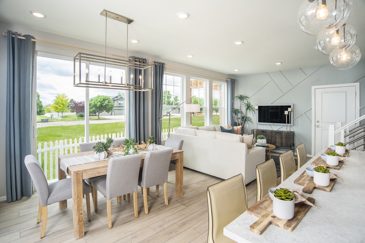 New Homes in Longmont, CO - Prairie Village Villas Plan 1754 Great Room 