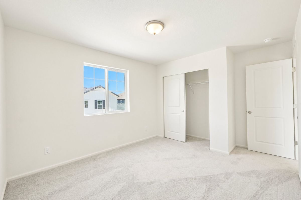 Secondary bedroom