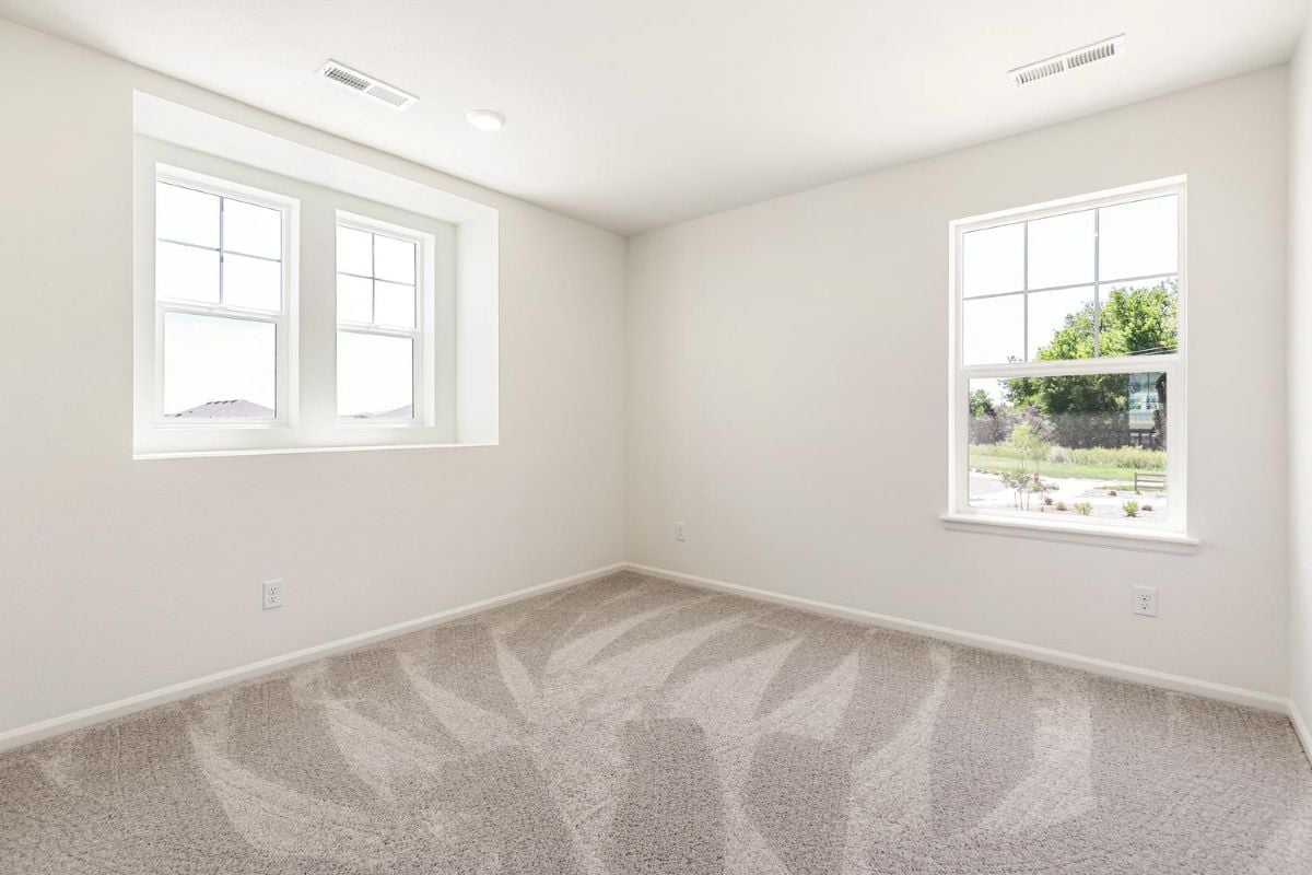 Secondary bedroom