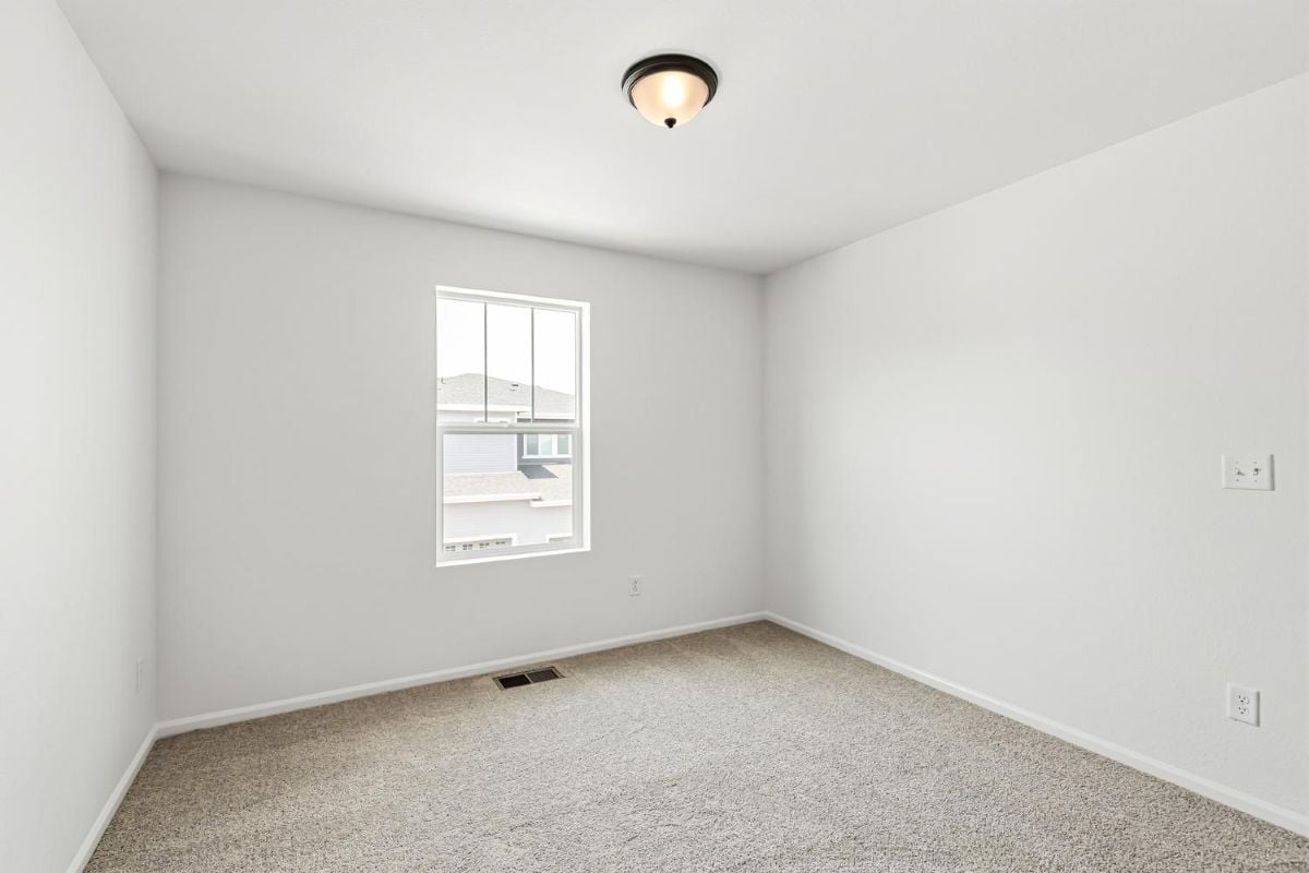 Secondary bedroom