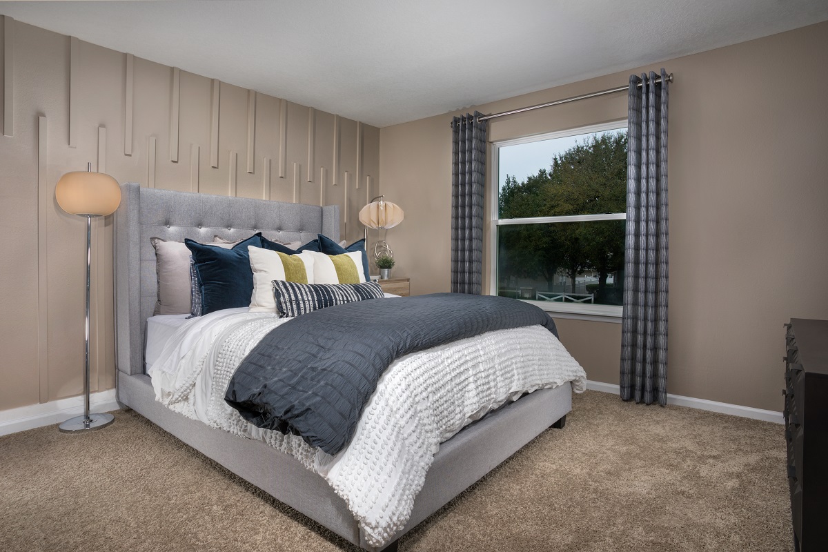 New Homes in Jacksonville, FL - Greenland Place Townhomes Plan 1359 Primary Bedroom 