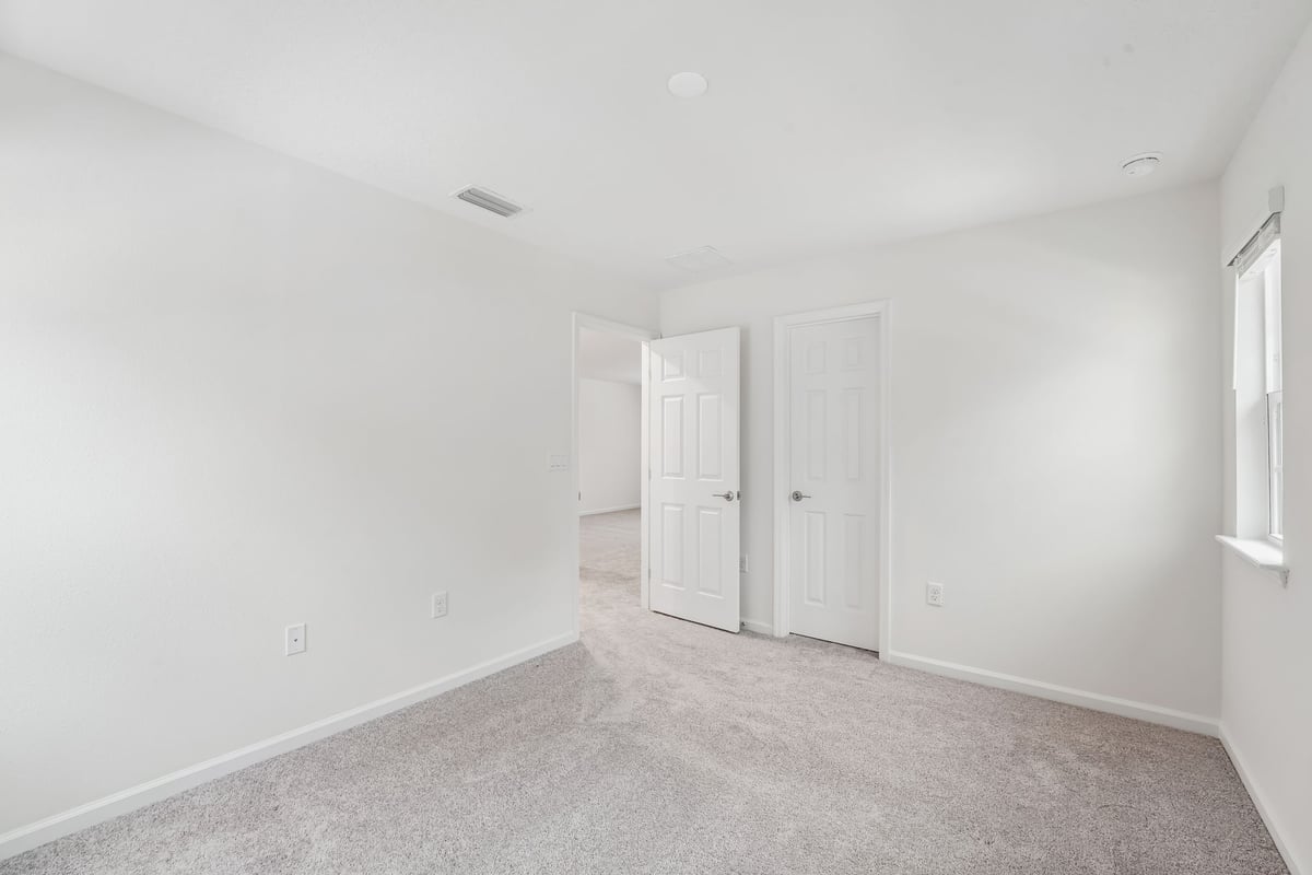 Secondary bedroom