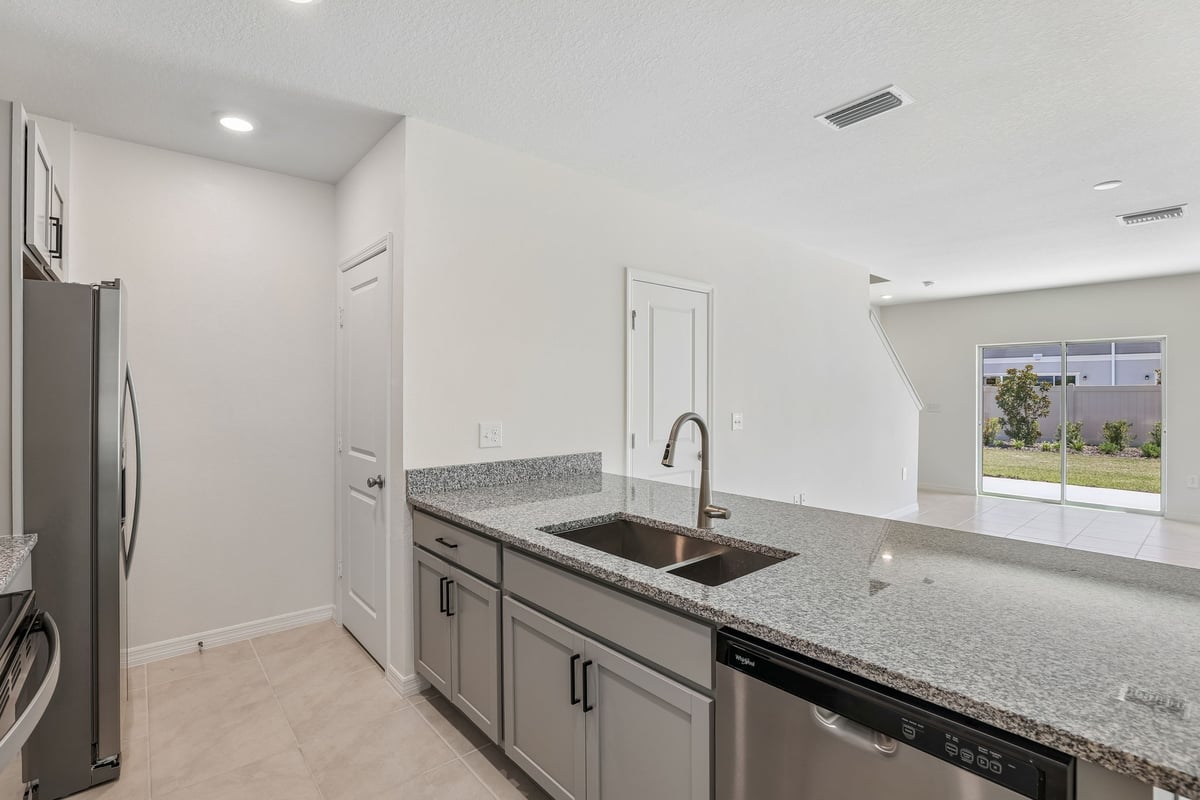 Reserve at Forest Lake Townhomes photo 6