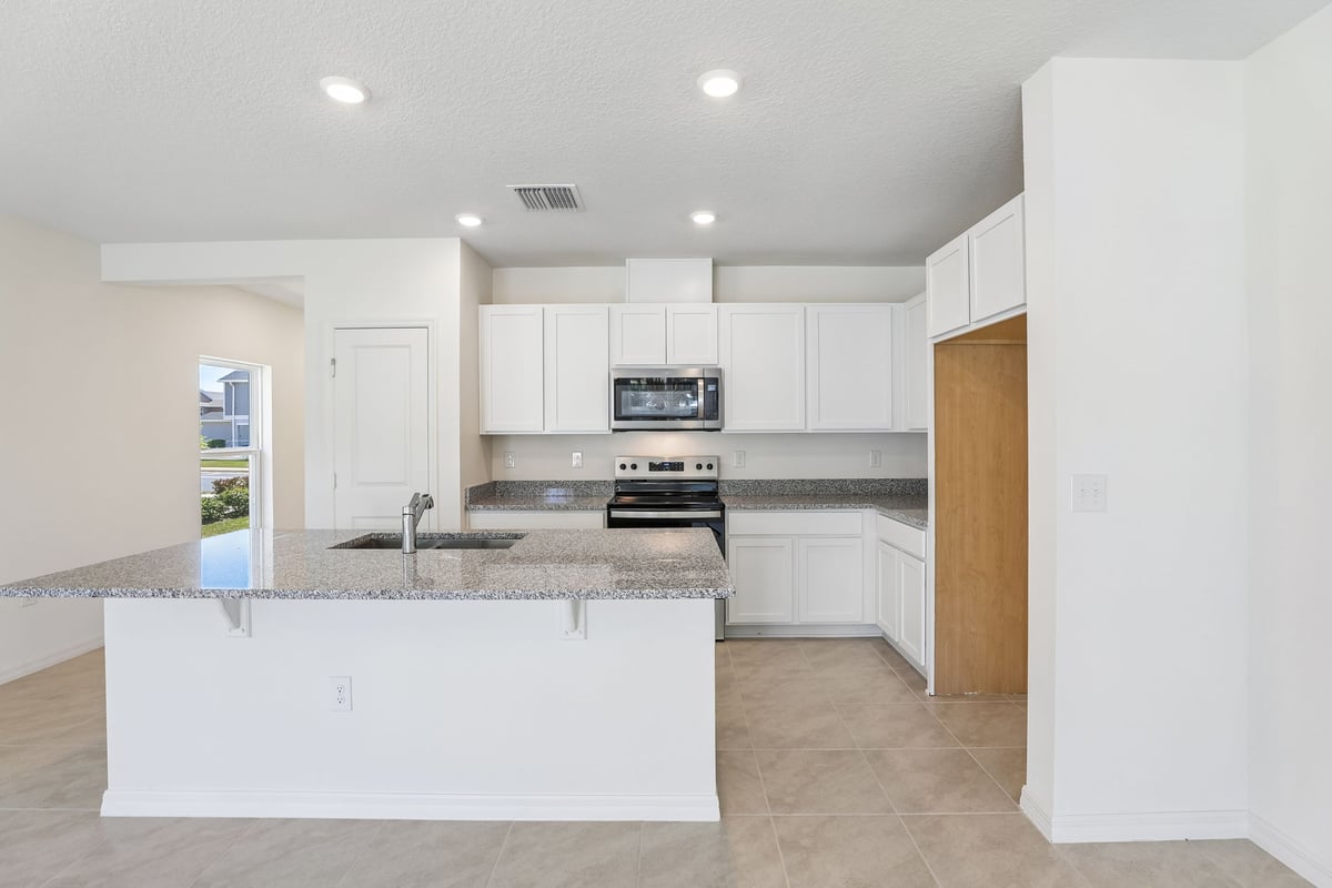 Reserve at Forest Lake Townhomes photo 8