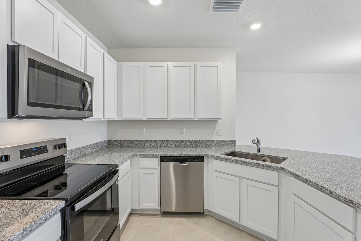Reserve at Forest Lake Townhomes photo 5