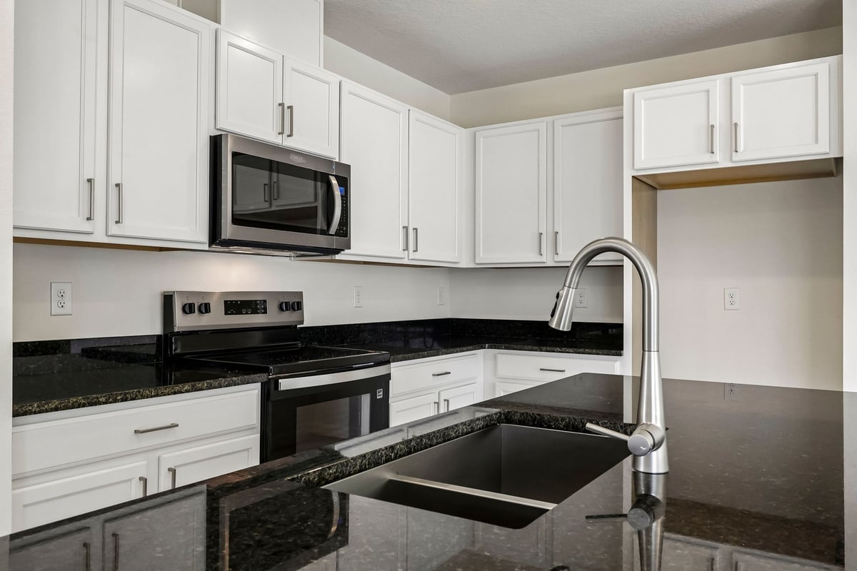 Reserve at Forest Lake Townhomes photo 8