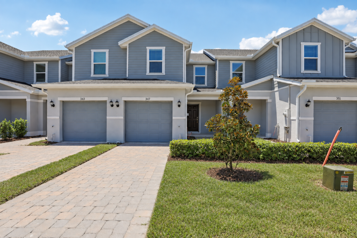 Reserve at Forest Lake Townhomes photo 2