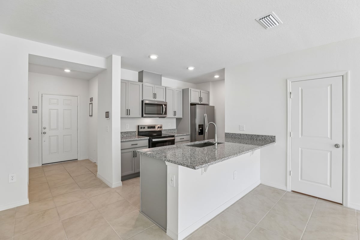 Reserve at Forest Lake Townhomes photo 4