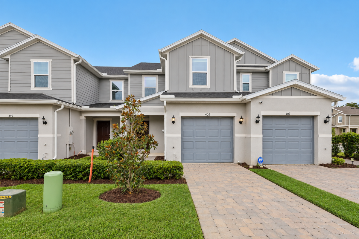 Reserve at Forest Lake Townhomes photo 2