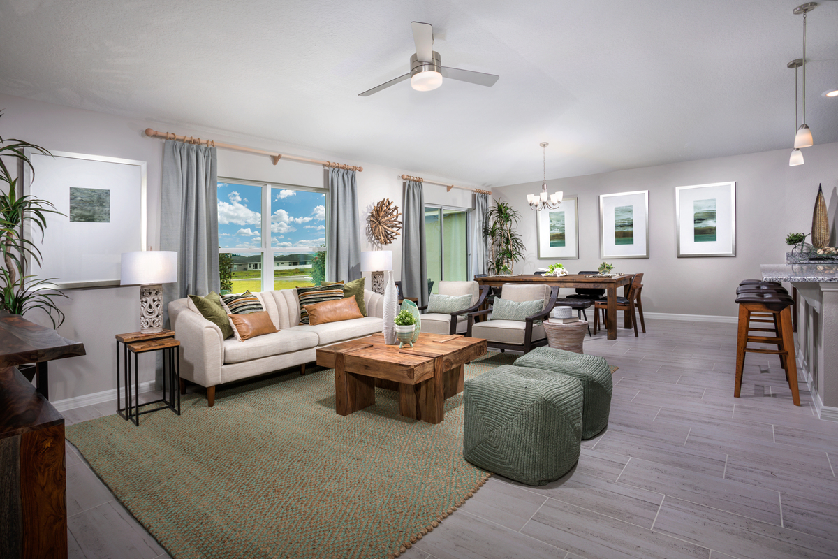 New Homes in Auburndale, FL - Mattie Pointe Plan 1707 Great Room