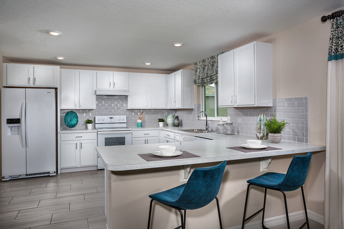 New Homes in Auburndale, FL - Hickory Ranch Plan 2107 Kitchen
