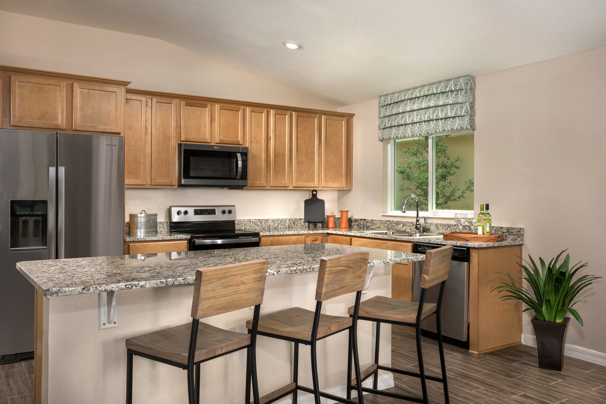 New Homes in St. Cloud, FL - Deer Run Estates Plan 1707 Kitchen