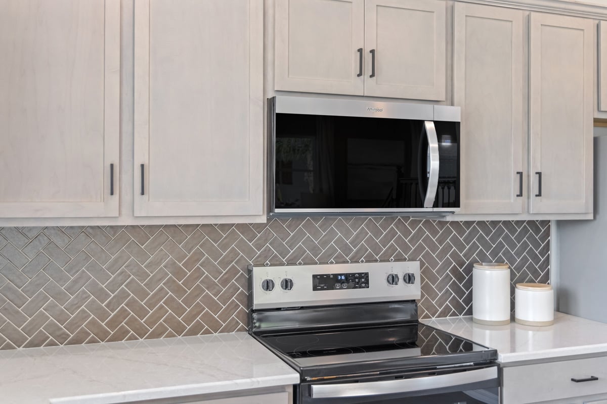 Kitchen backsplash