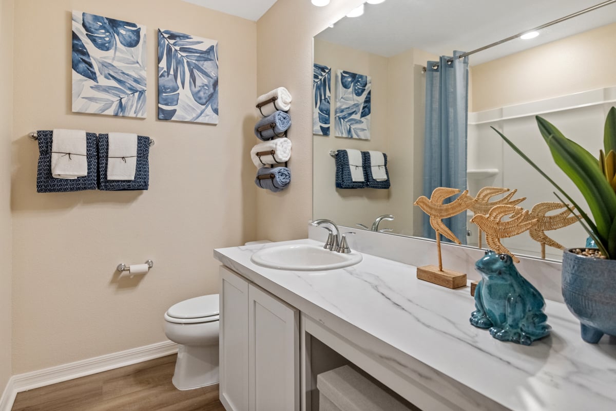 Laminate countertops at bath 2