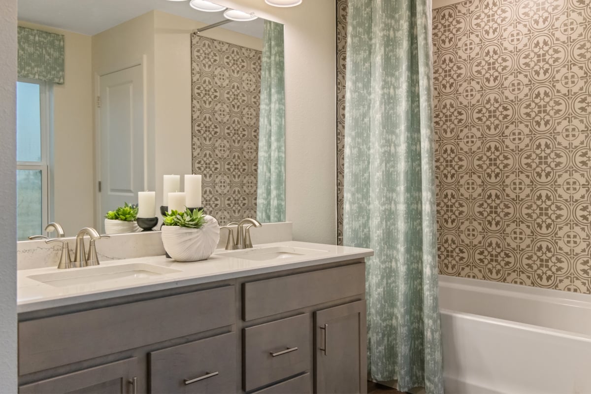 Dual-sink vanity at primary bath