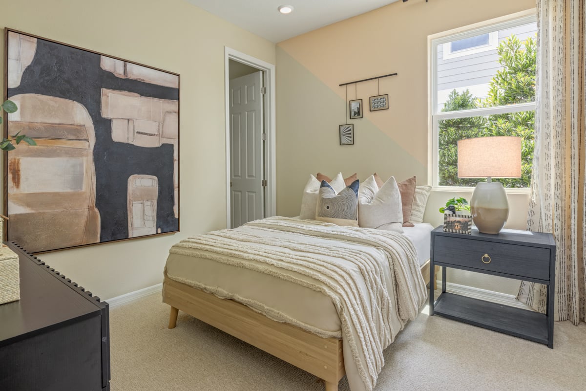 Secondary bedroom