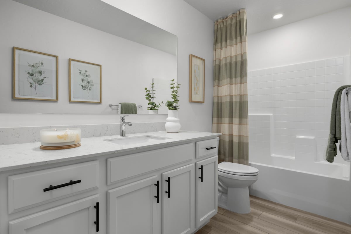 Extended vanity at bath 2