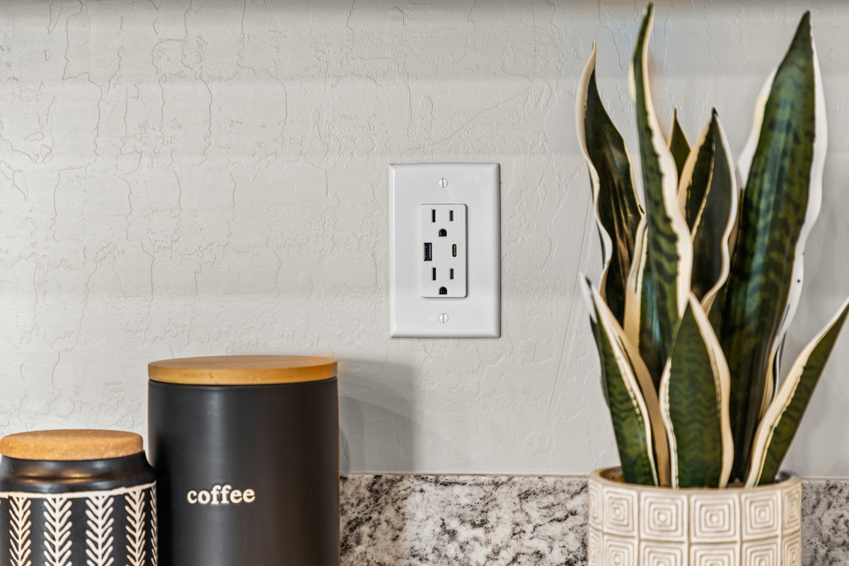 Kitchen USB port