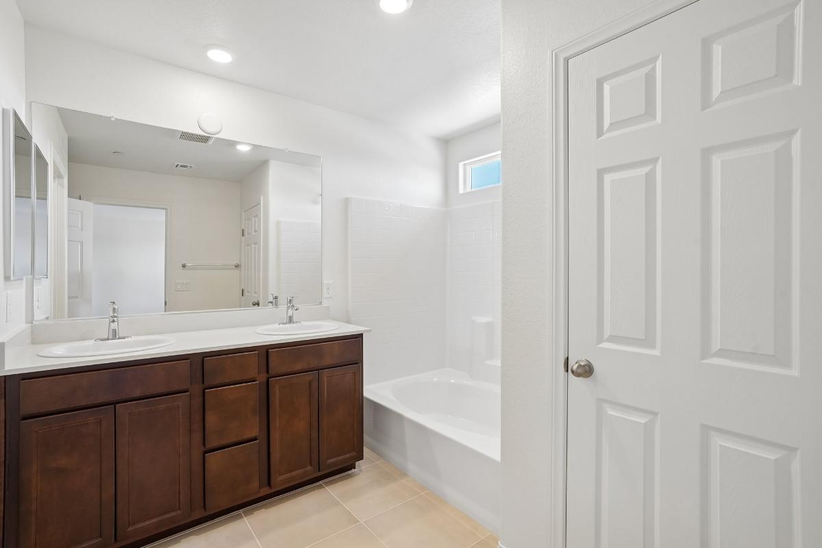 Primary bath