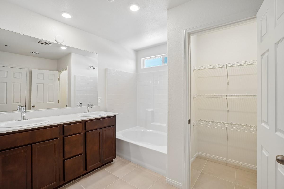 Primary bath