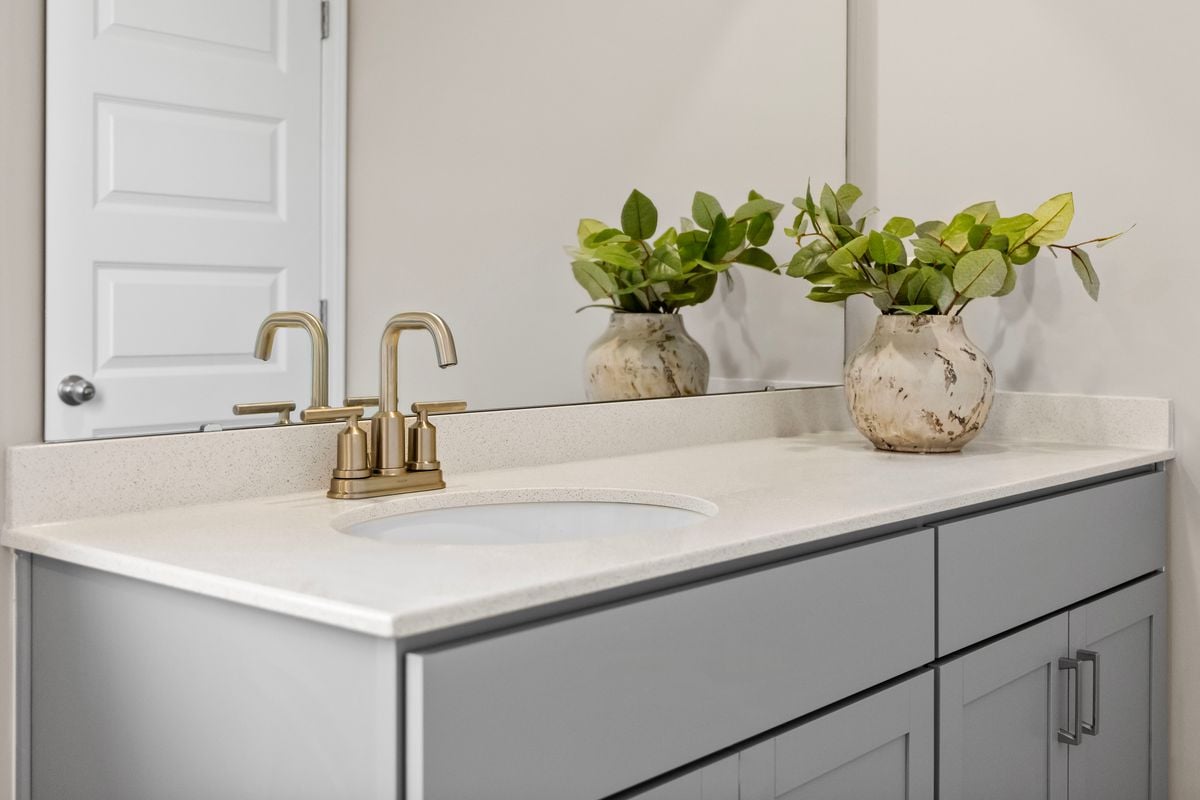 Extended vanity at bath 2