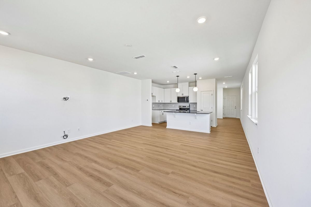 Brooks Mill-Edge Series photo 7