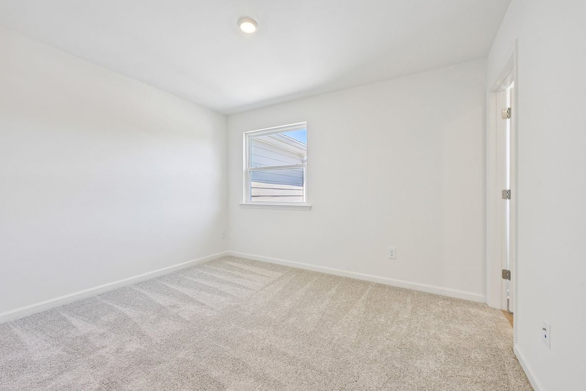 Secondary bedroom