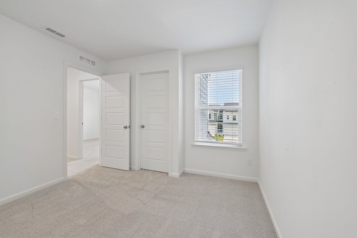 Secondary bedroom