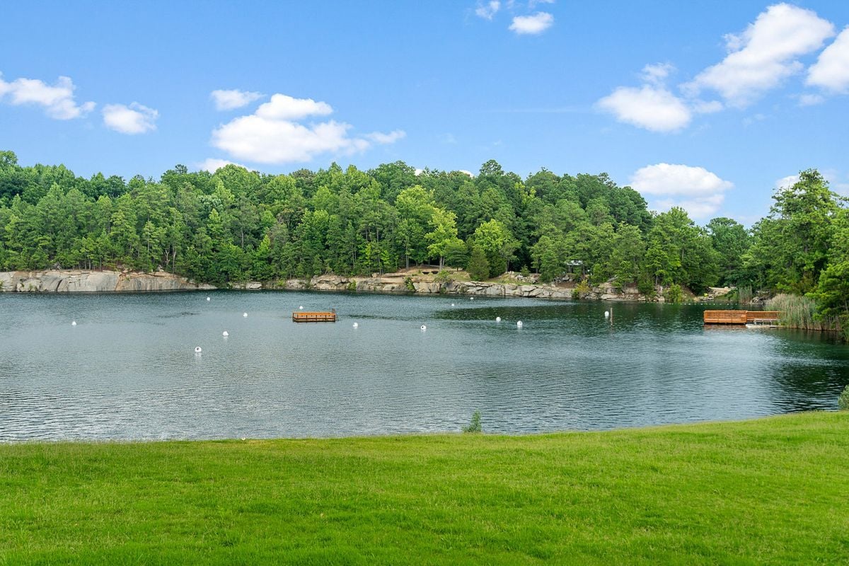 14-minute drive to Fantasy Lake Adventure Park